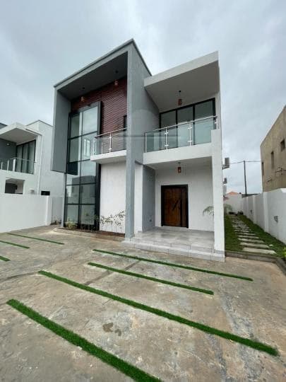 4 bedroom townhouse for sale at Manet Spintex, near Palace Mall - 4 bedroom House in Manet Spintex, near Palace Mall - Sale