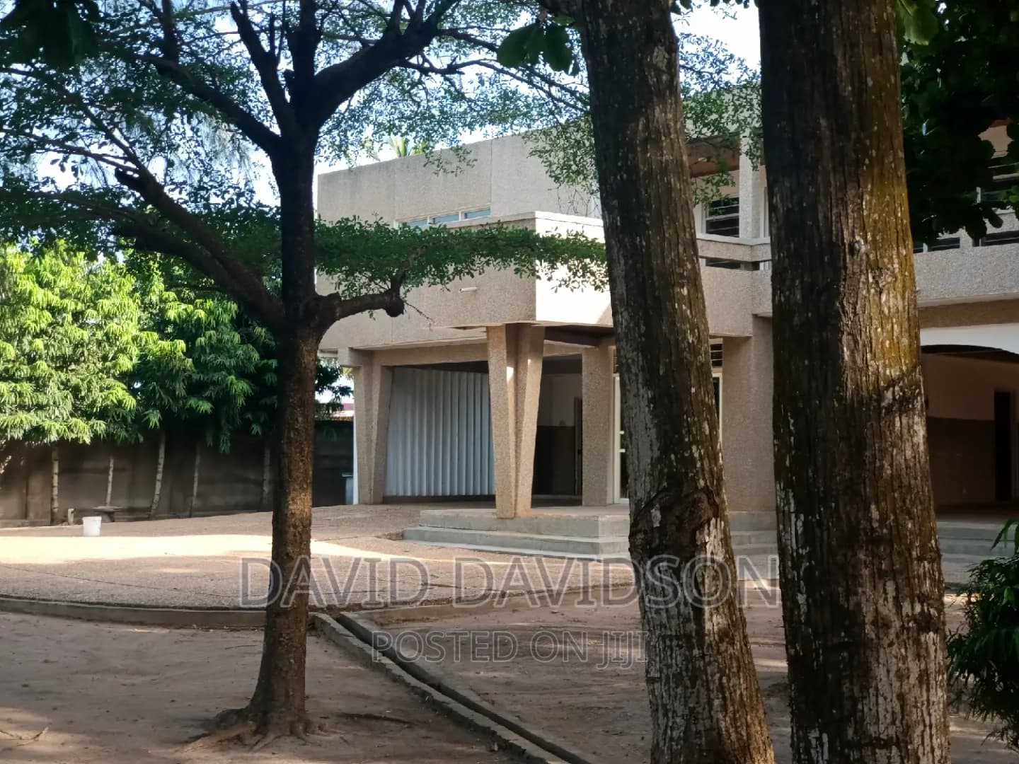 A Commercial Multi Purpose - Commercial in Greater Accra, Tema Metropolitan - Sale