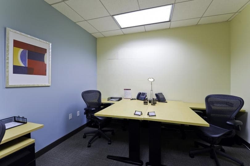 Furnished office for rent at Presidential Floor, Mövenpick Ambassador Hotel Regus, Independence Avenue, - Commercial in Presidential Floor, Mövenpick Ambassador Hotel Regus, Independence Avenue, - Rent