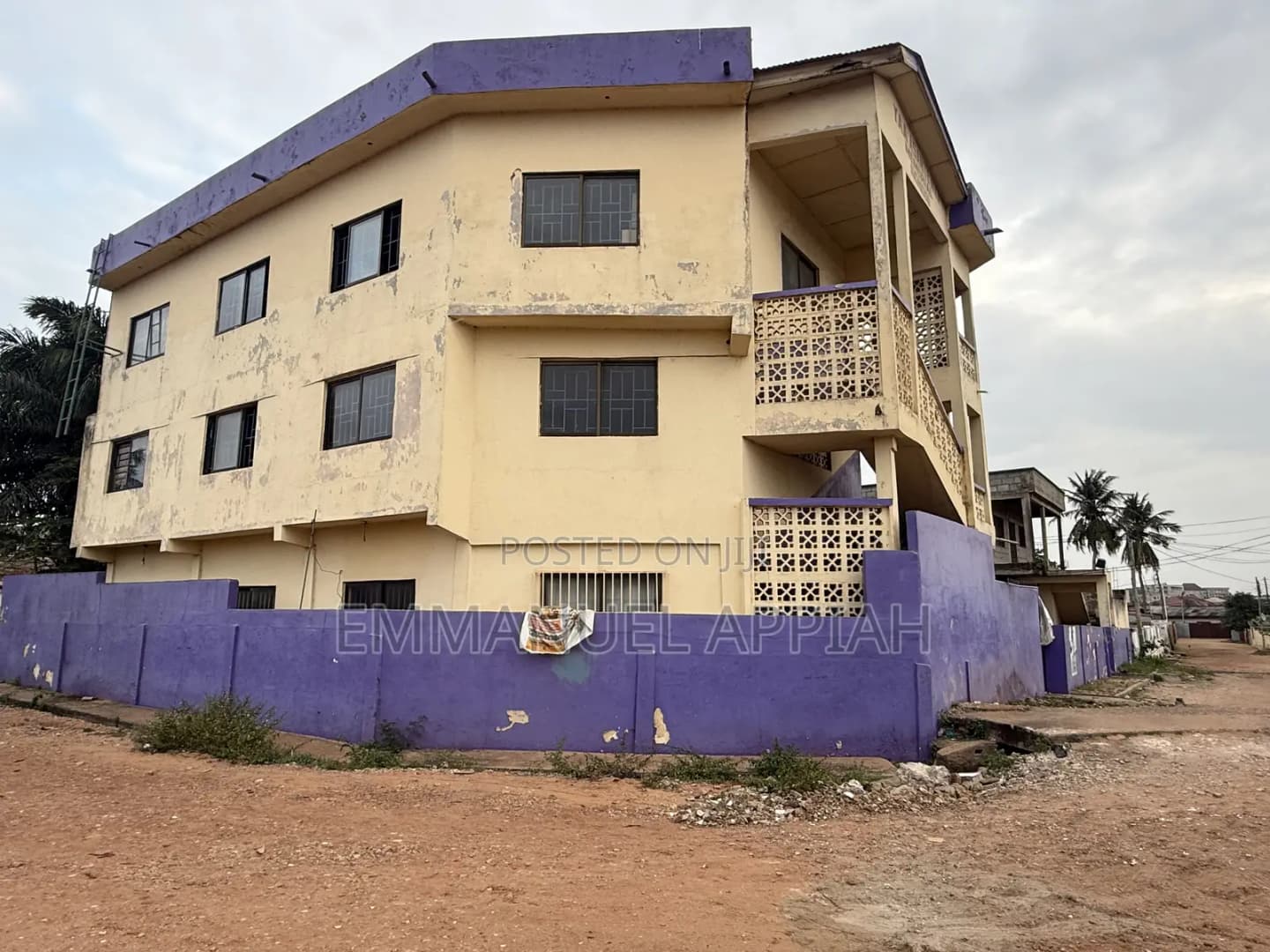 Old School for Sale at Kwasheiman - Commercial in Greater Accra, Kwashieman - Sale