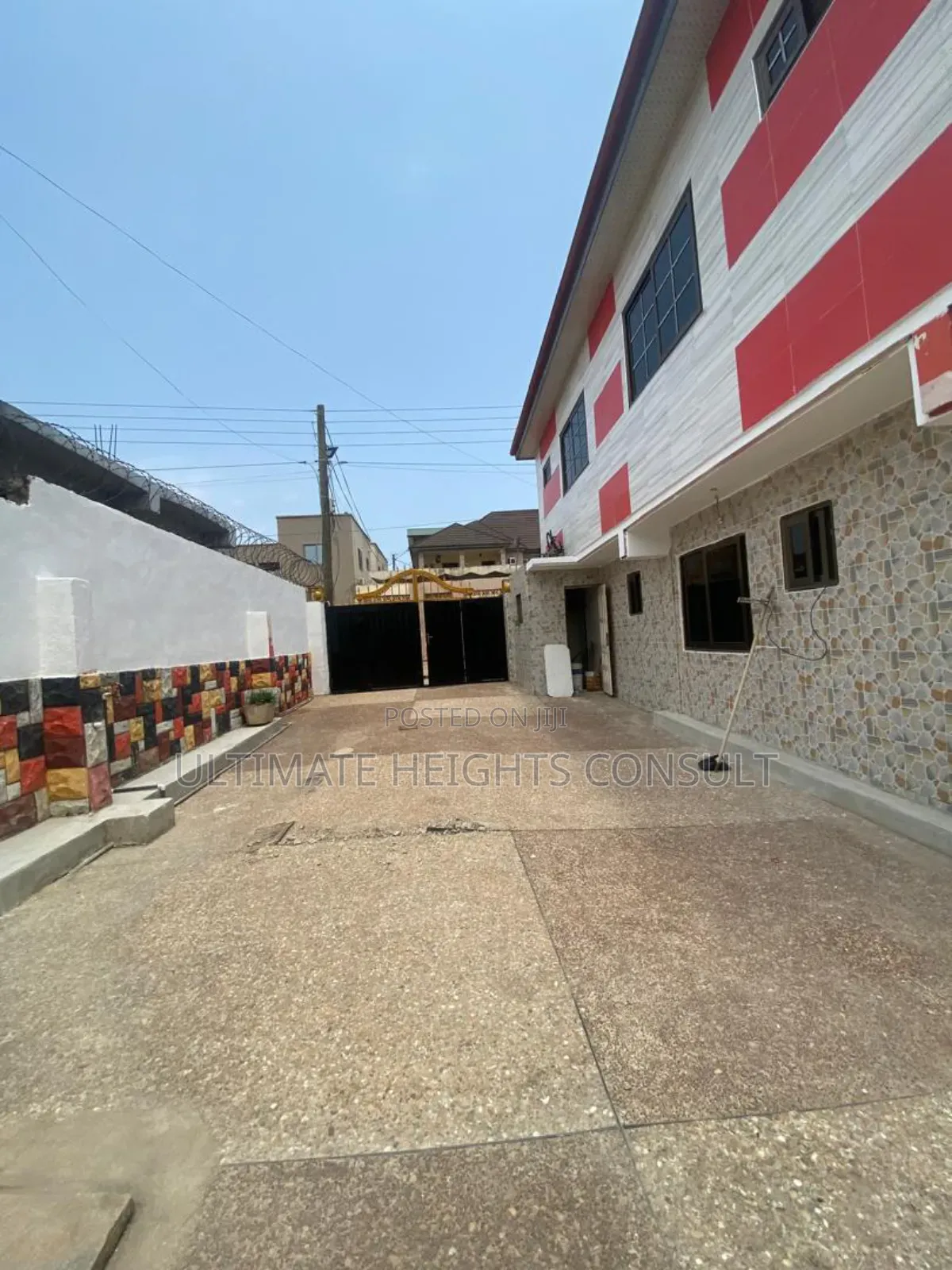 15 Bedrooms House for Sale at Kwashieman - 15 bedroom Commercial in Greater Accra, Kwashieman - Sale