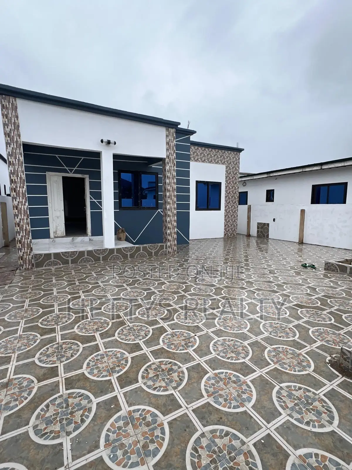 3bdrm House in Kasoa for sale - 3 bedroom House in Greater Accra, Kasoa - Sale