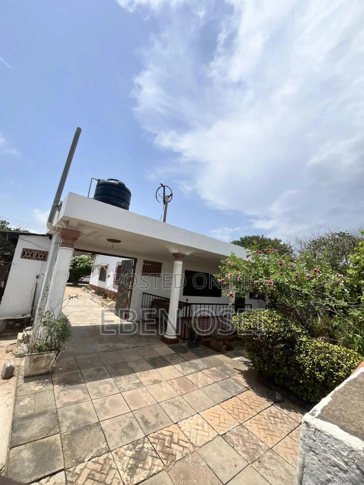 5bdrm House in Dansoman for sale - 5 bedroom House in Greater Accra, Dansoman - Sale