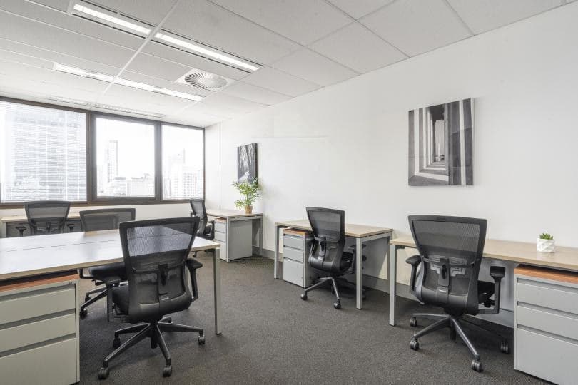 Furnished office for rent at Liberation Road, Airport City, Accra, GHA - Commercial in Liberation Road, Airport City, Accra, GHA - Rent