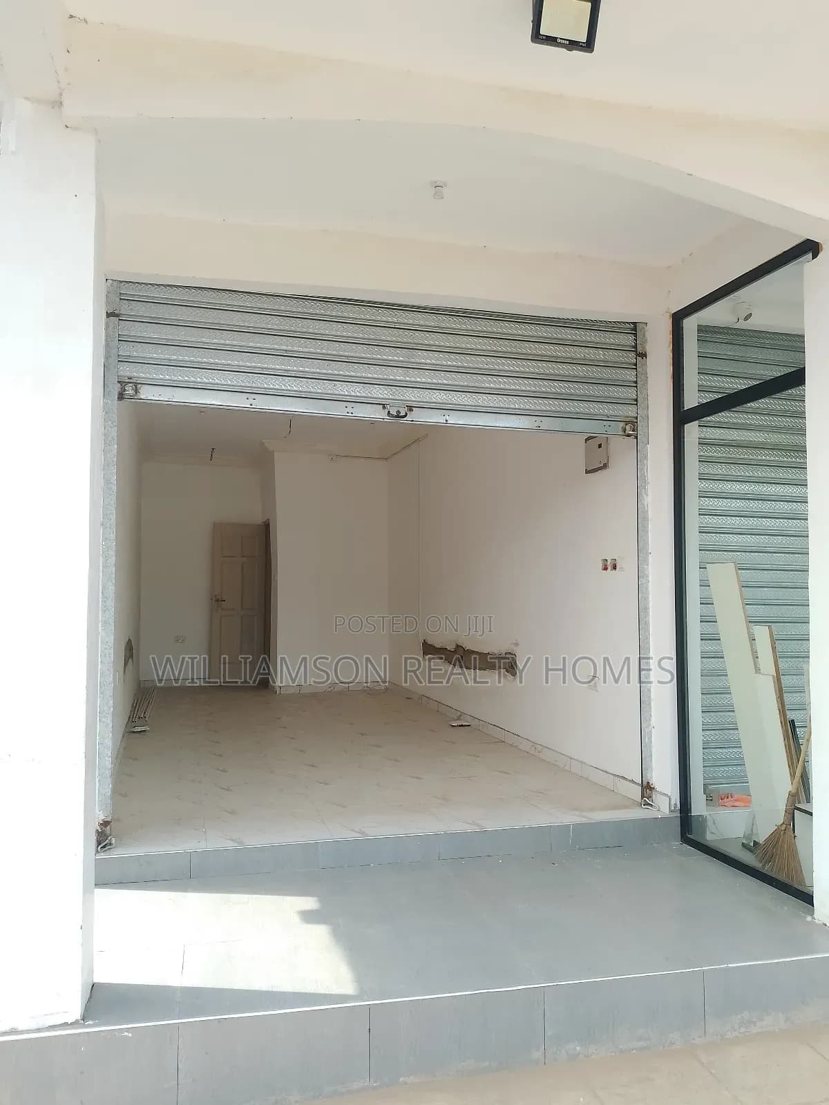 Downstairs Road Side Shop/Office Space/Warehouse/Showroom,Spintex - Commercial in Greater Accra, Spintex - Rent
