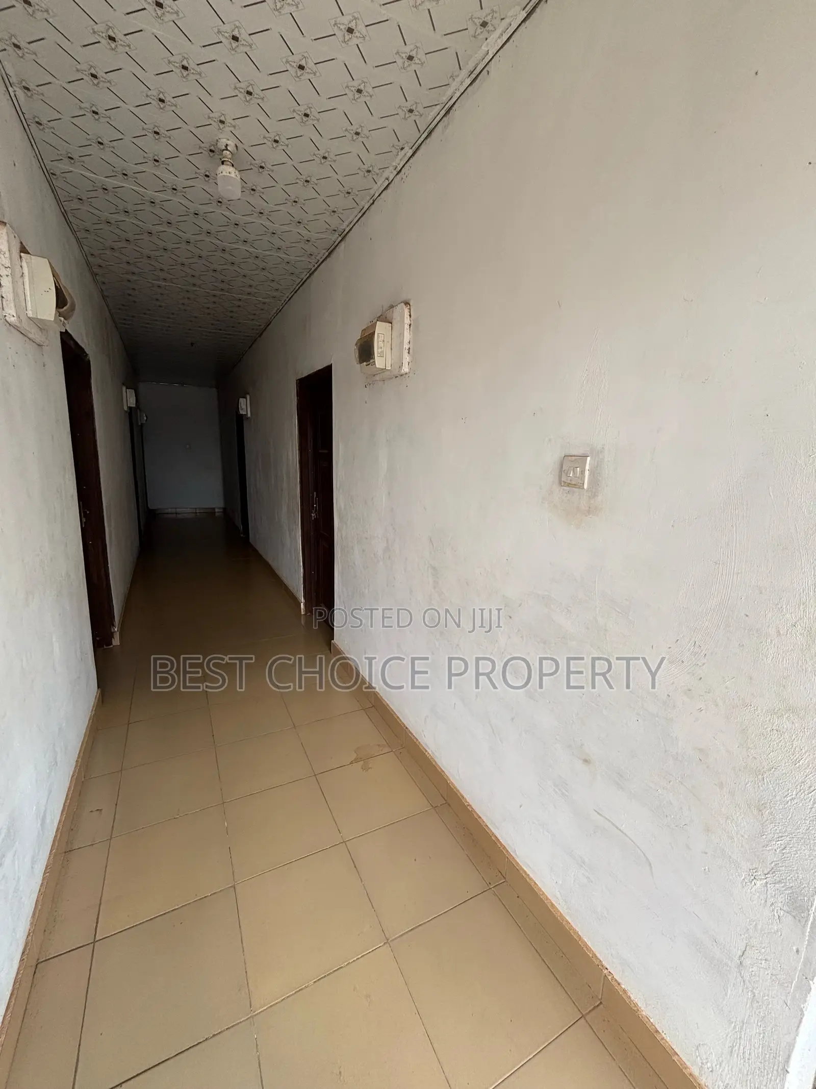 Single Room Sc Adenta Accountancy - Commercial in Greater Accra, Adenta, Housing Down - Rent