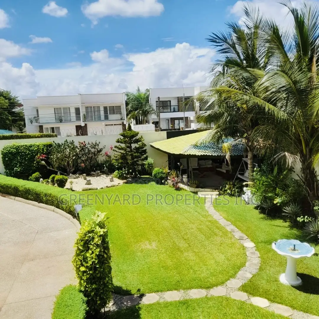 7bdrm Mansion in Adjinganor, East Legon for sale - 7 bedroom House in Greater Accra, East Legon - Sale