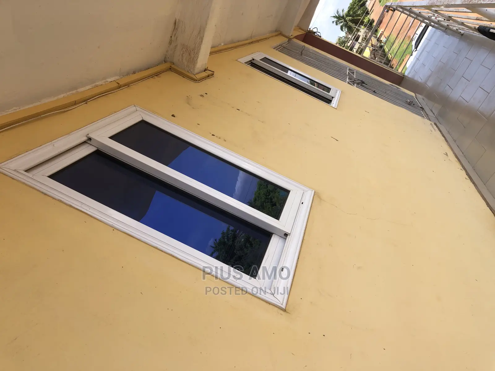 Wall and Gated Chamber and Hall Self Contained at Nungua - Commercial in Greater Accra, Nungua - Rent