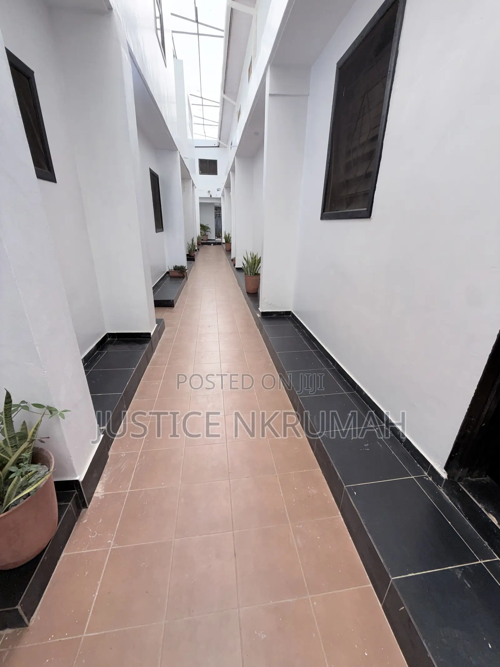1bdrm Apartment in Mr. Justice Estate, Old Barrier for rent - 1 bedroom Apartment in Greater Accra, Weija, Old Barrier / Weija - Rent