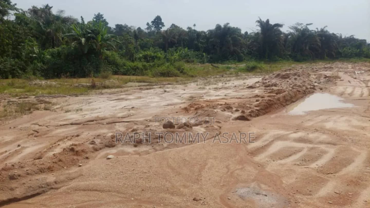 3 and Half Acres of Farm Located at Kwabere Kasaam Is Being Sold Out - Land in Ashanti, Kwabre - Sale
