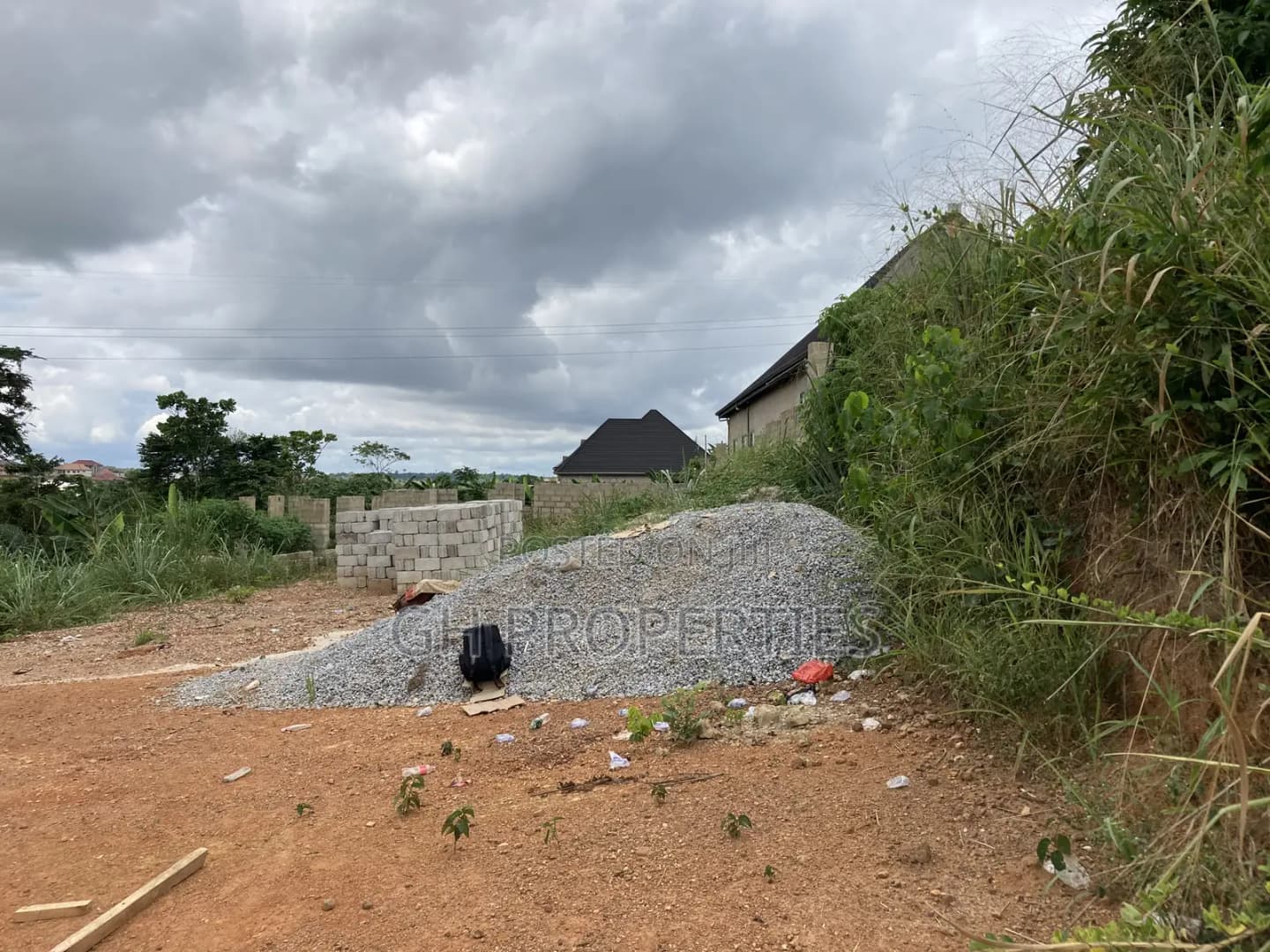 Half Plot for Sale at Sokoban Duropem. - Land in Ashanti, Kumasi Metropolitan - Sale