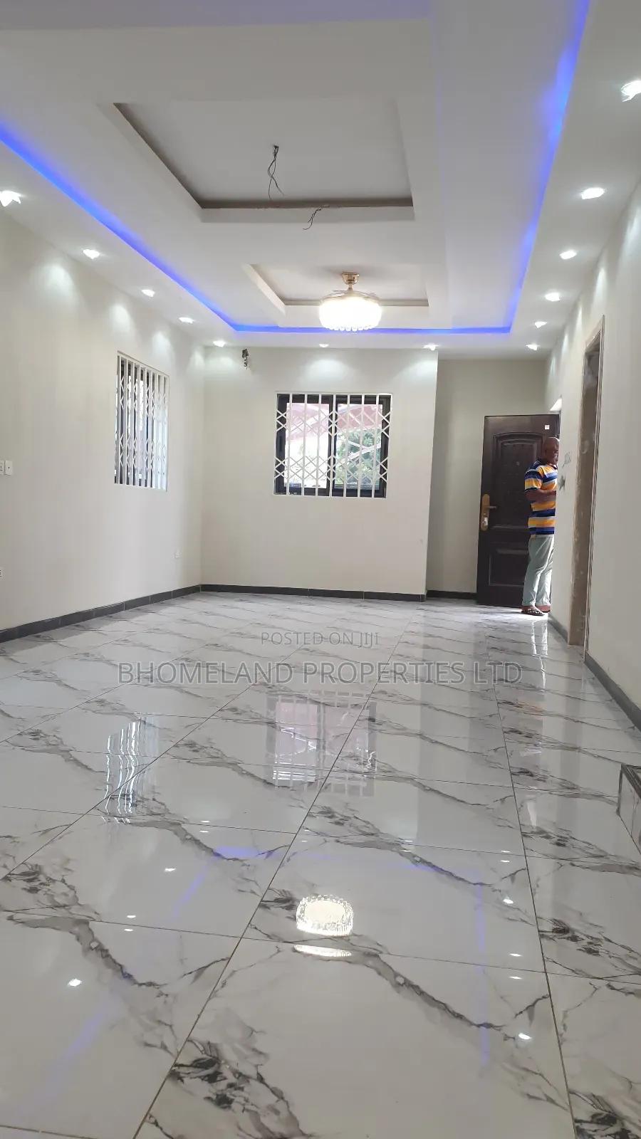 4bdrm House in Tema Community 25 for sale - 4 bedroom House in Greater Accra, Tema Metropolitan, Community 25 - Sale
