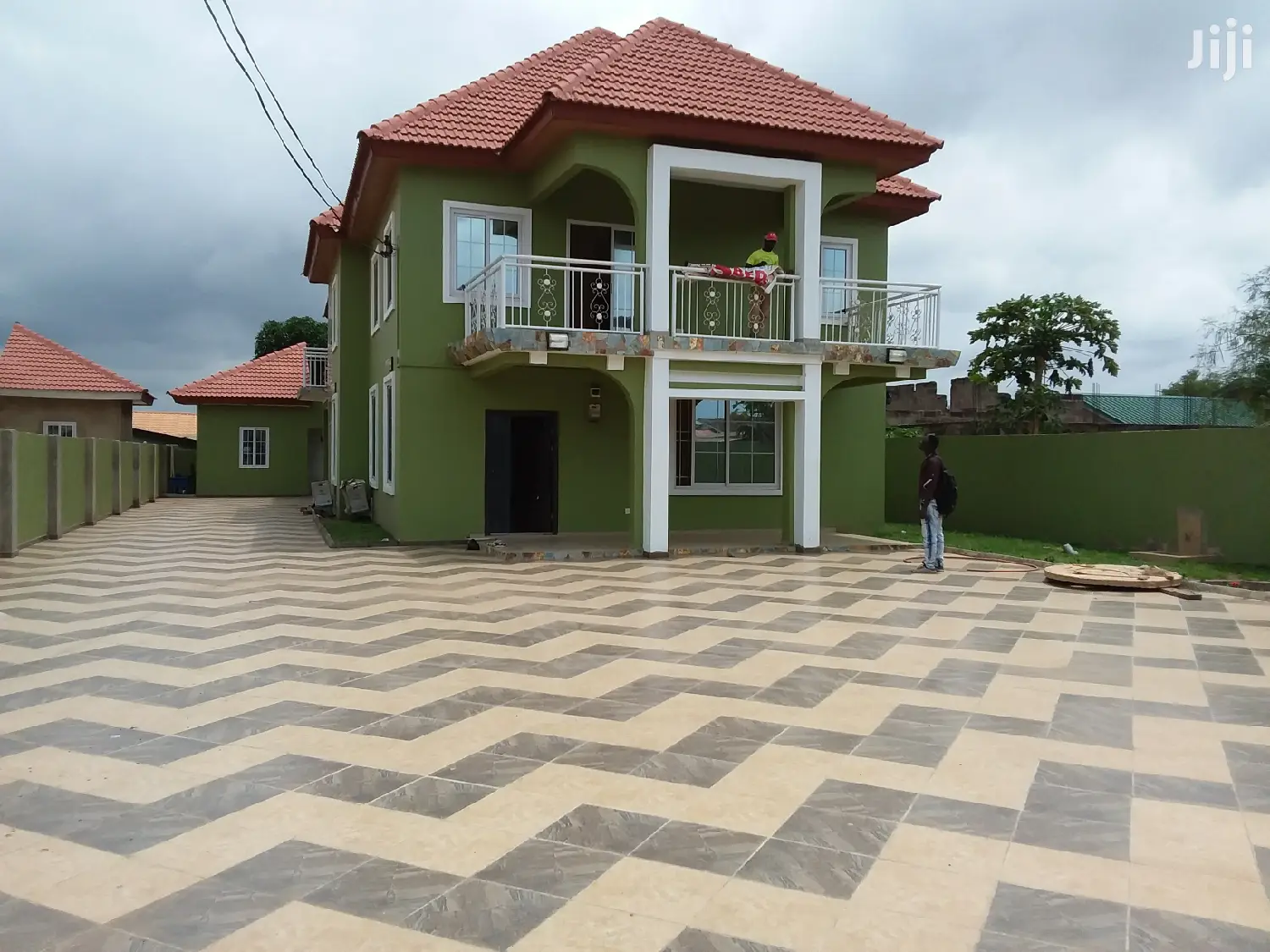 5bdrm House in Bronko Housing, Accra Metropolitan for sale - 5 bedroom House in Greater Accra, Accra Metropolitan - Sale