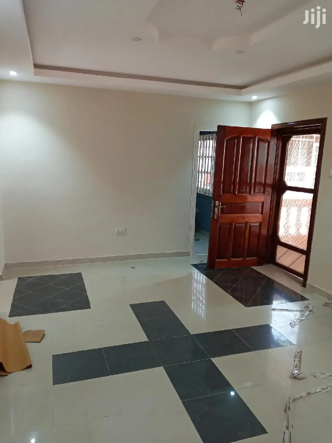 Fantastic 2-Bedroom S/C Apartment Dansoman - Commercial in Greater Accra, Dansoman - Rent