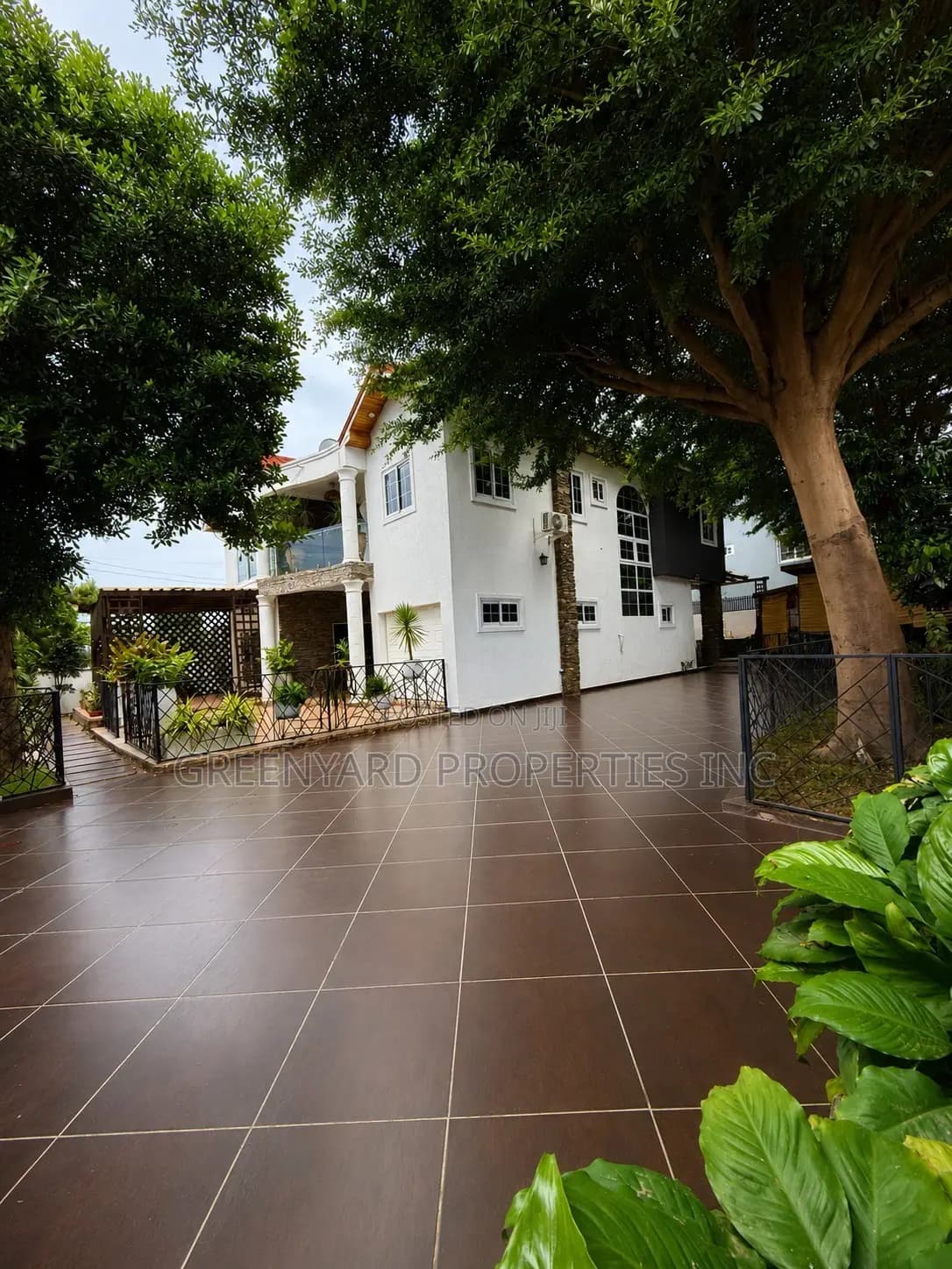 Furnished 5bdrm House in 🇺🇸 House $550K, East Legon for sale - 5 bedroom House in Greater Accra, East Legon - Sale