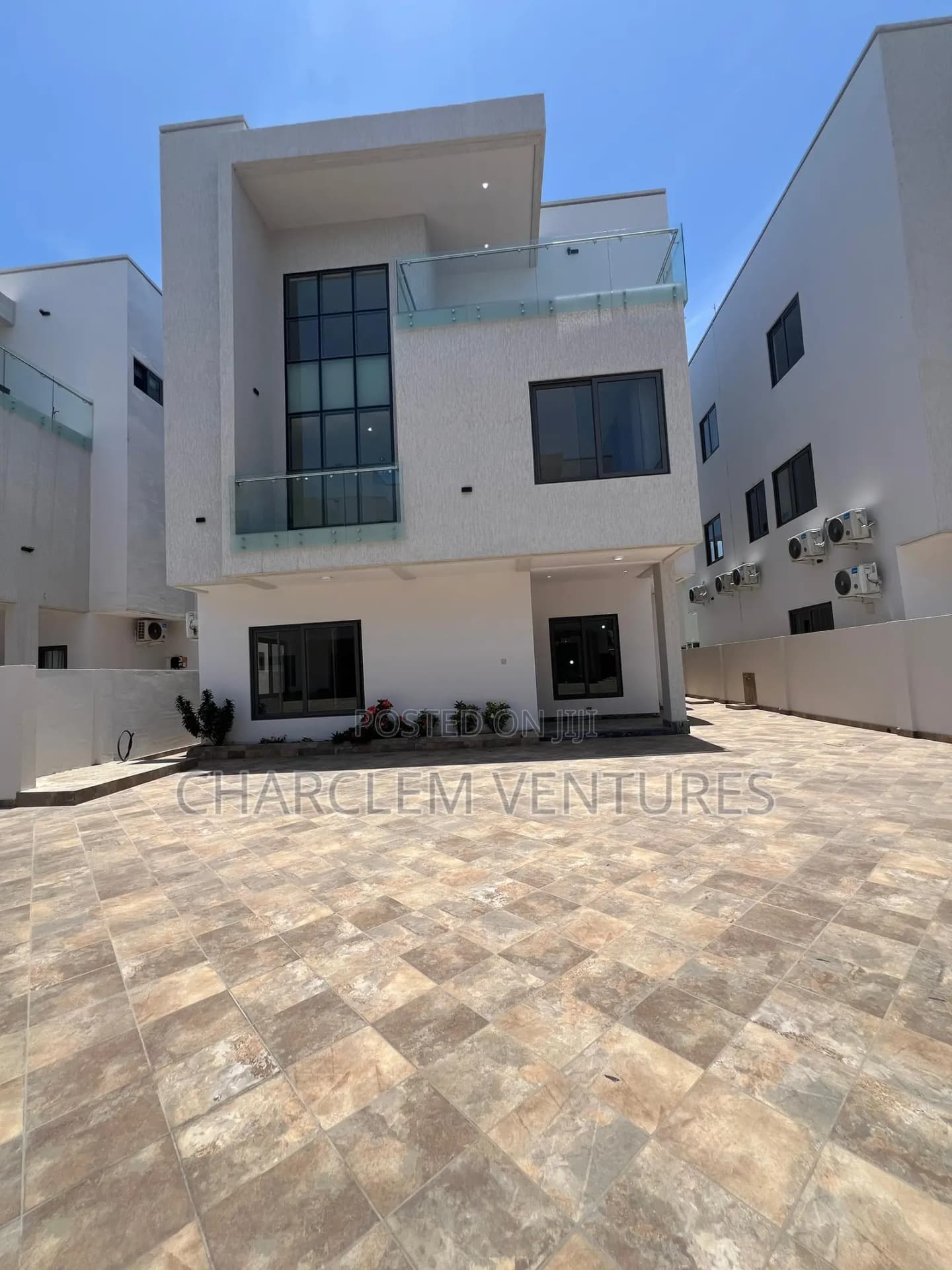4bdrm Townhouse / Terrace in Charclem Versus, East Legon for rent - 4 bedroom House in Greater Accra, East Legon - Rent