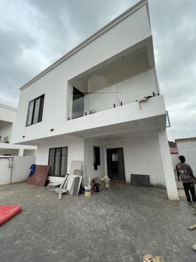 3 bedroom townhouse for sale at East Legon, school junction - 3 bedroom House in East Legon, school junction - Sale
