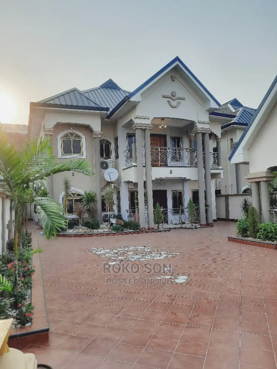 6bdrm Duplex in Dr Roko, West Legon for sale - 6 bedroom House in Greater Accra, West Legon - Sale