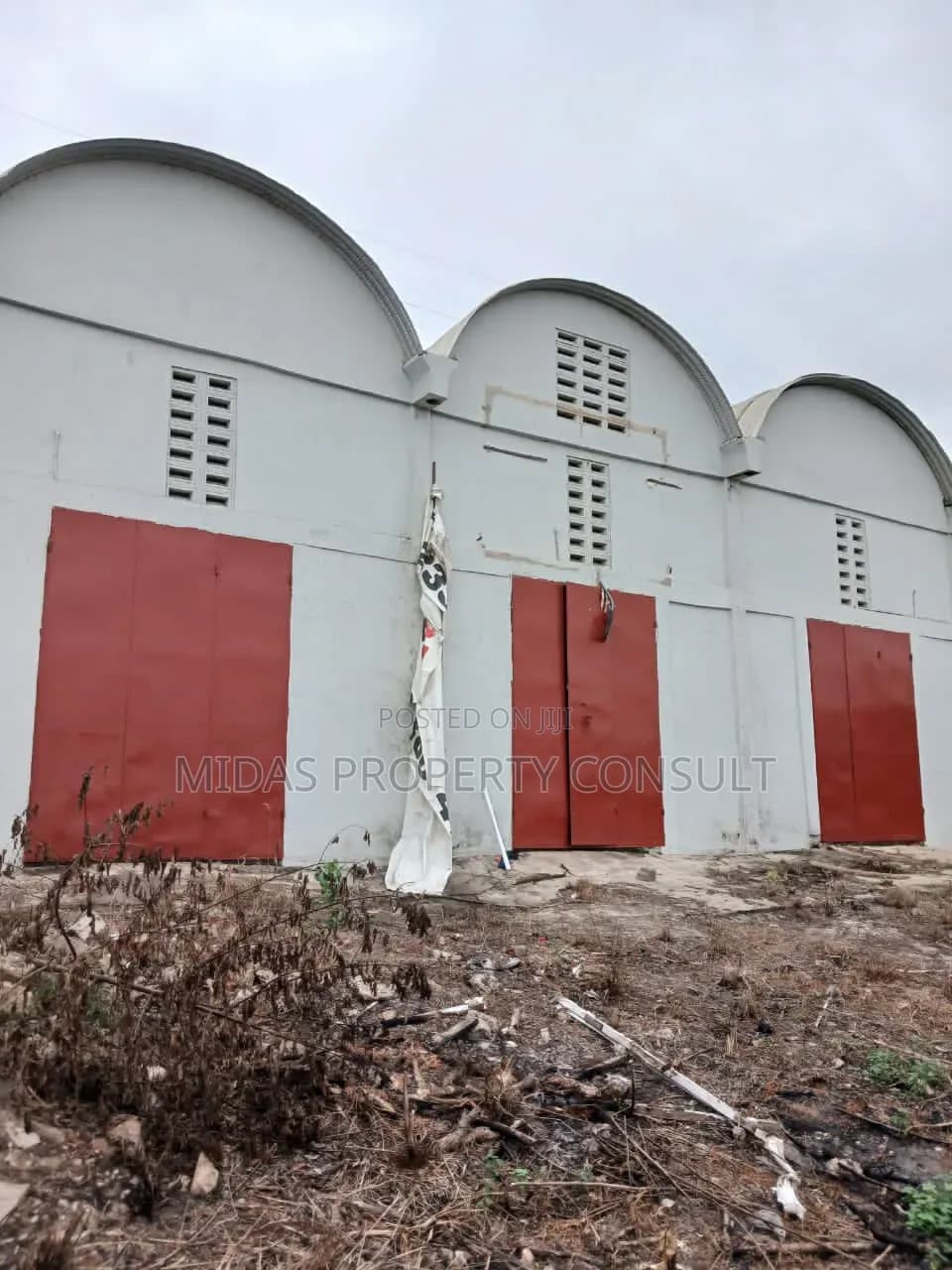 280sqm Warehouse for Rent at Weija Broadcasting Road. - Commercial in Greater Accra, Weija, Weija Junction - Rent