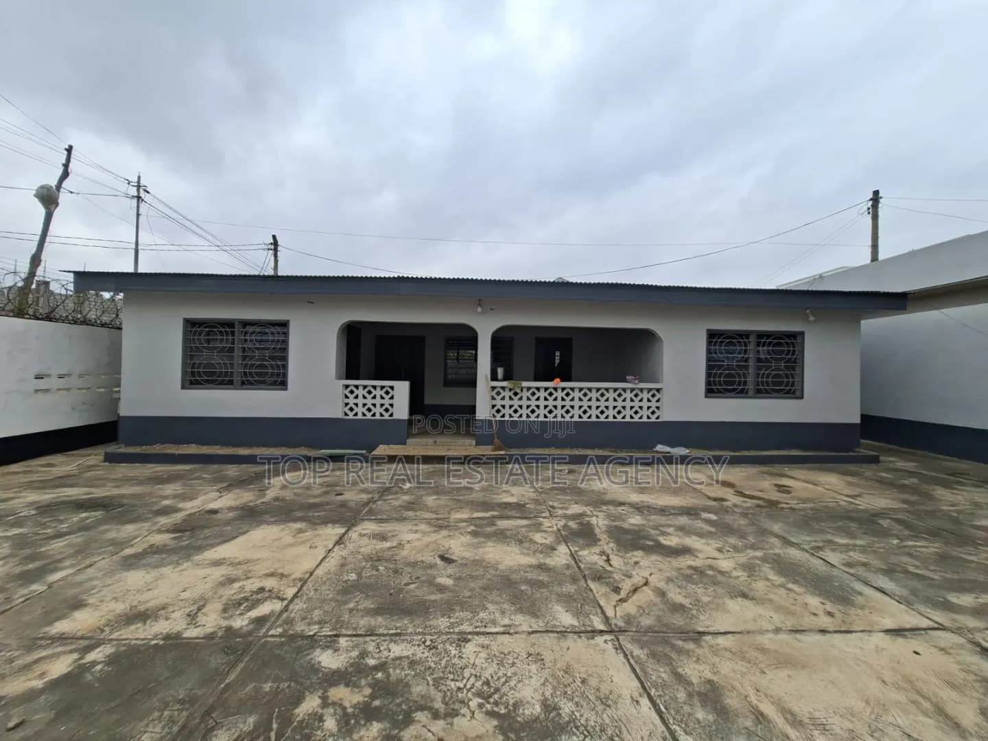 Office Space for Rent at Haatso MTN - Commercial in Greater Accra, Ga East Municipal - Rent