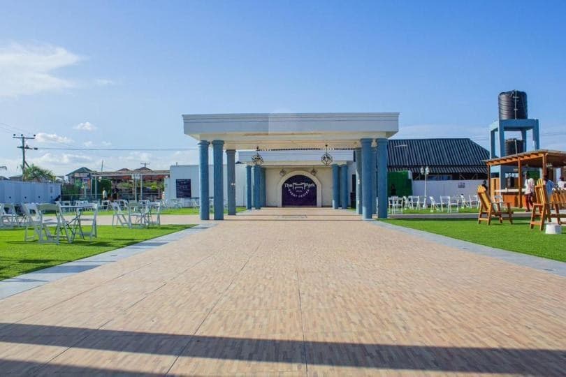15 room furnished commercial space for sale at Kasoa - 15 bedroom Commercial in Kasoa - Sale