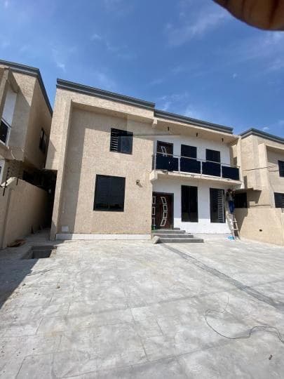 4 bedroom townhouse for rent at Spintex - 4 bedroom House in Spintex - Rent