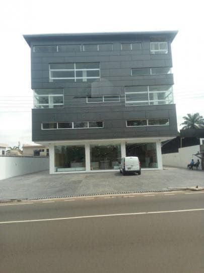 Commercial space for rent at Labone - Commercial in Labone - Rent