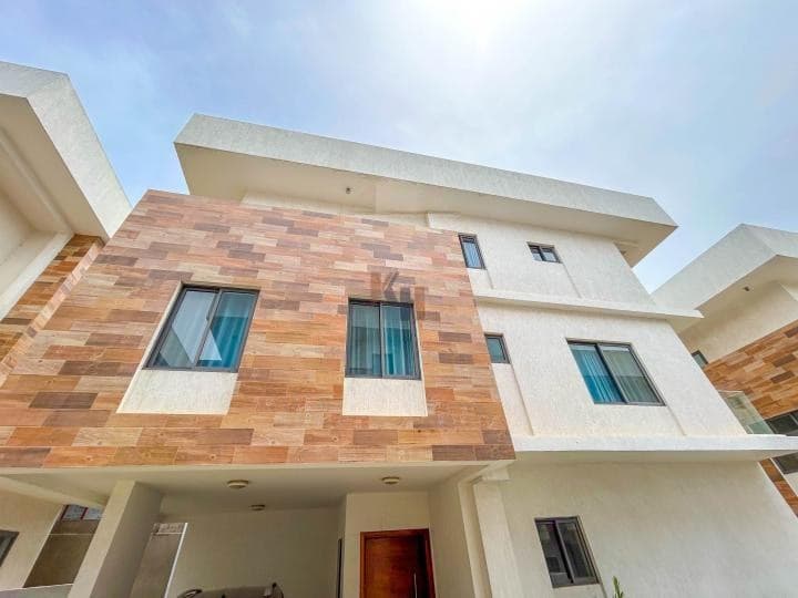 4 bedroom townhouse for rent at Airport Residential Area - 4 bedroom House in Airport Residential Area - Rent