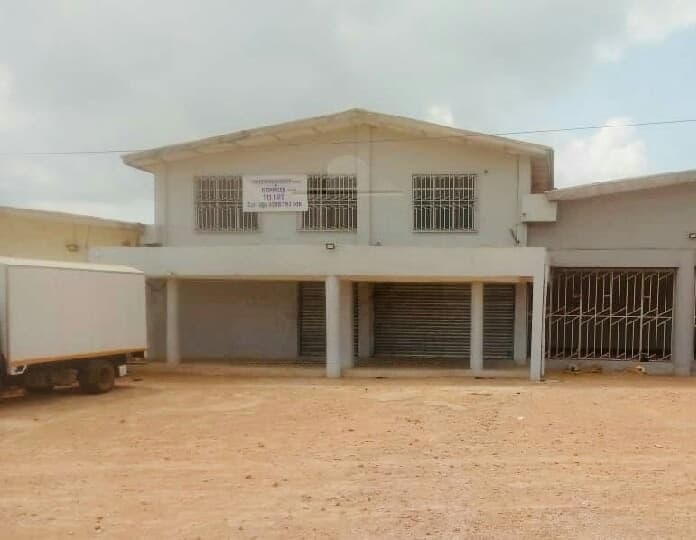 Shop for rent at Spintex, office n warehouse - Commercial in Spintex, office n warehouse - Rent