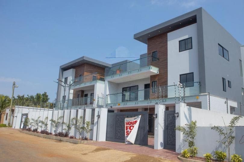 4 bedroom house for sale at EAST LEGON - ADJIRINGANOR - 4 bedroom House in EAST LEGON - ADJIRINGANOR - Sale