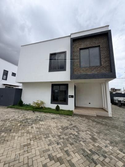 3 bedroom townhouse for rent at East Legon 69 - 3 bedroom House in East Legon 69 - Rent