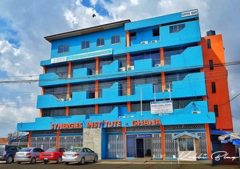 Commercial space for sale at Achimota - Commercial in Achimota - Sale
