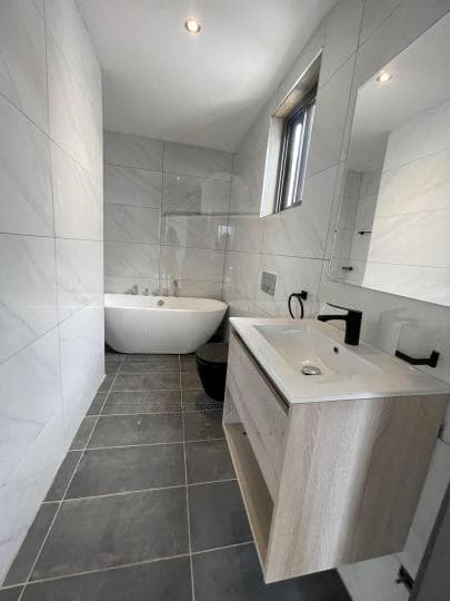 3 bedroom townhouse for sale at Adjiringanor - 3 bedroom House in Adjiringanor - Sale