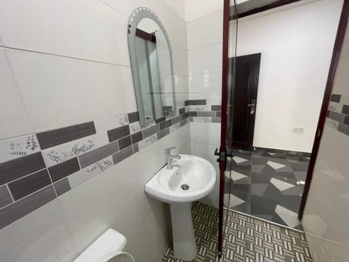 5 bedroom townhouse for sale at TSE ADDO East Airport - 5 bedroom House in TSE ADDO East Airport - Sale