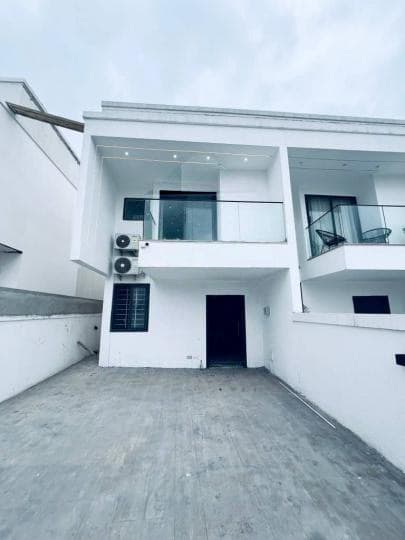 2 bedroom townhouse for rent at Ashaley Botwe - 2 bedroom House in Ashaley Botwe - Rent