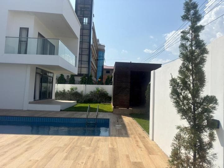 4 bedroom townhouse for sale at East Legon - 4 bedroom House in East Legon - Sale