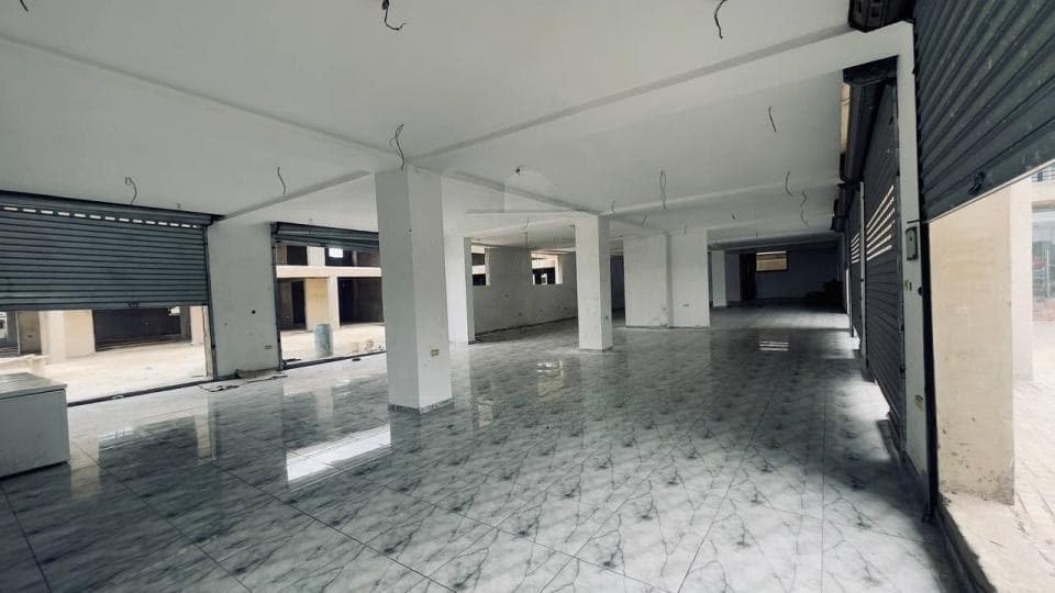 Commercial space for rent at Ashaley Botwe Nanakrom - Commercial in Ashaley Botwe Nanakrom - Rent