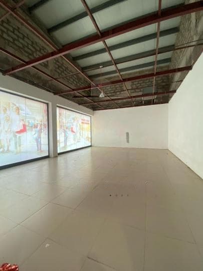 Commercial space for rent at Spintex Baatsona - Commercial in Spintex Baatsona - Rent