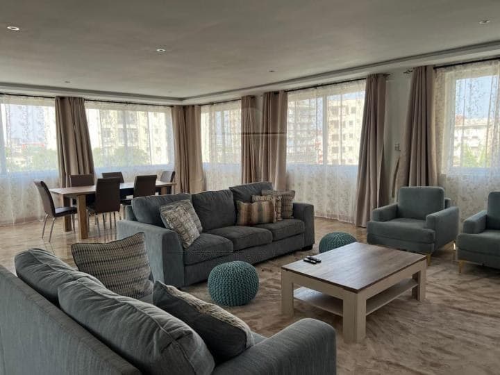 3 bedroom furnished apartment for rent at Osu - 3 bedroom Apartment in Osu - Rent