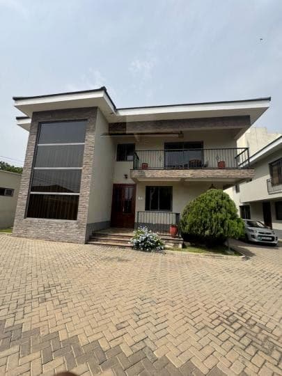 3 bedroom townhouse for rent at Cantoments - 3 bedroom House in Cantoments - Rent
