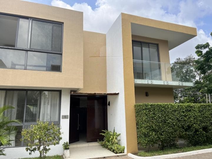 4 bedroom furnished townhouse for rent at Roman Ridge - 4 bedroom House in Roman Ridge - Rent