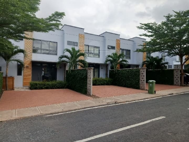 4 bedroom townhouse for sale at Ayi Mensah - 4 bedroom House in Ayi Mensah - Sale
