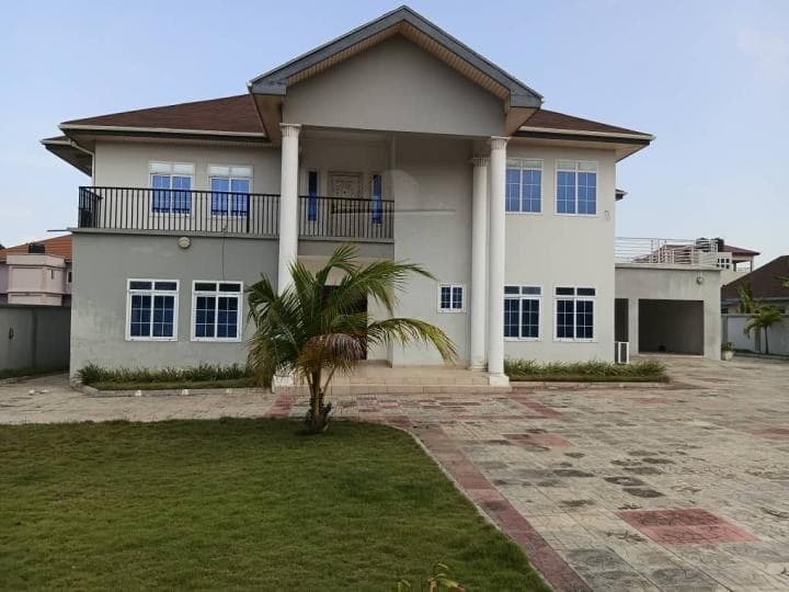 4 bedroom furnished house for sale at Teshie - 4 bedroom House in Teshie - Sale