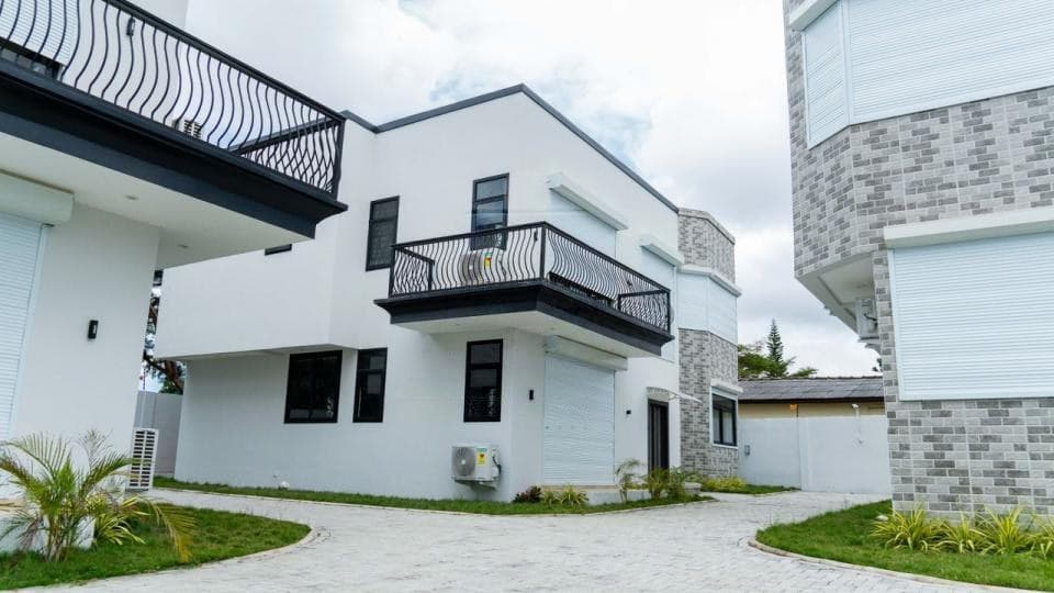 3 bedroom townhouse for rent at East Legon - 3 bedroom House in East Legon - Rent