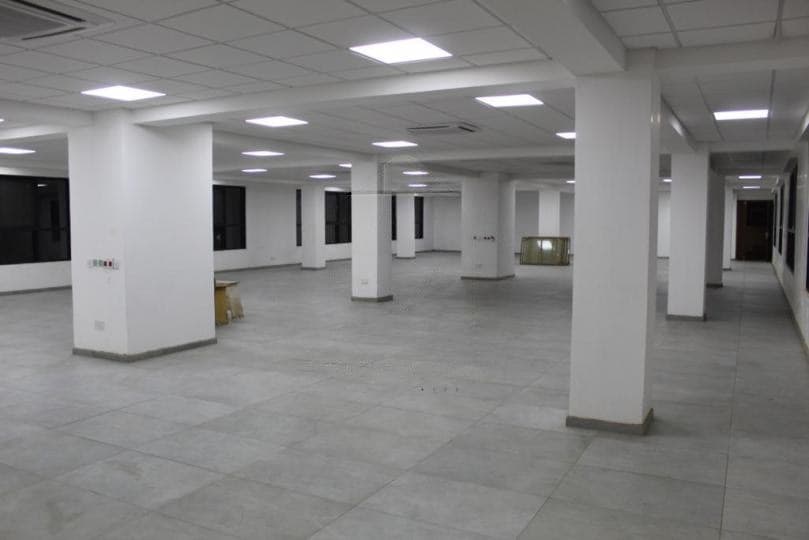 Commercial space for rent at Airport,Airport East(near palace mall),Accra,Ghana. - Commercial in Airport,Airport East(near palace mall),Accra,Ghana. - Rent