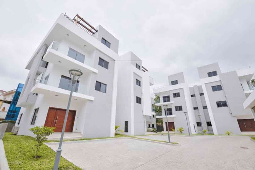 4 bedroom furnished townhouse for rent at Airport - 4 bedroom House in Airport - Rent