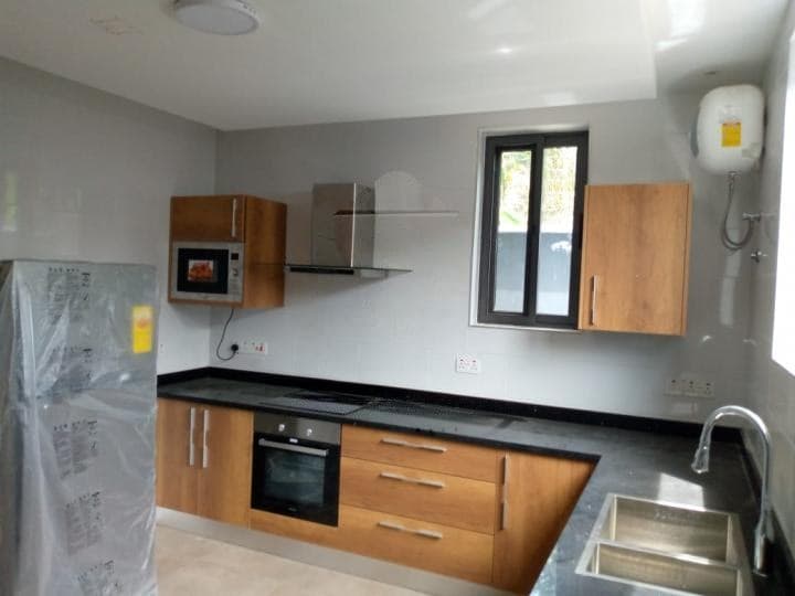 3 bedroom townhouse for sale at Dzorwulu - 3 bedroom House in Dzorwulu - Sale