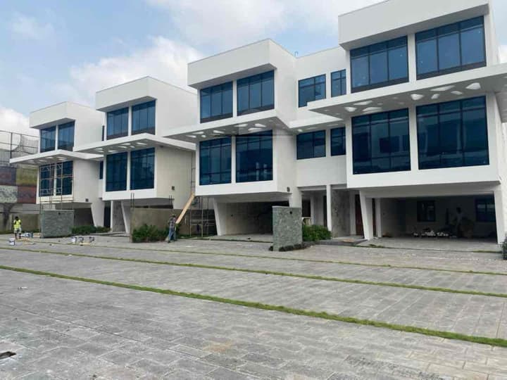 4 bedroom townhouse for rent at East legon 69 - 4 bedroom House in East legon 69 - Rent