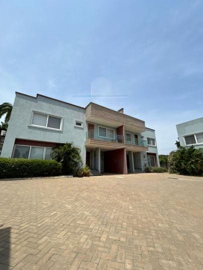 3 bedroom townhouse for rent at Labone - 3 bedroom House in Labone - Rent