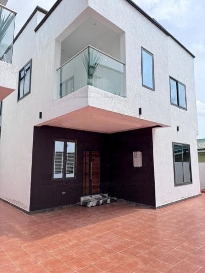 3 bedroom townhouse for sale at Nanakrom school junction - 3 bedroom House in Nanakrom school junction - Sale